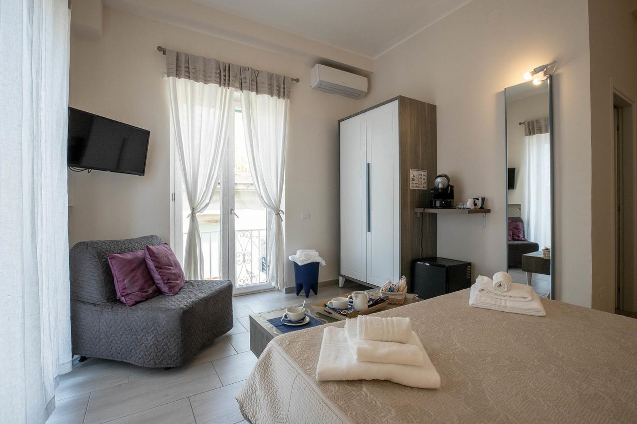مبيت وإفطار ساليرنو Residenza Eleonora المظهر الخارجي الصورة