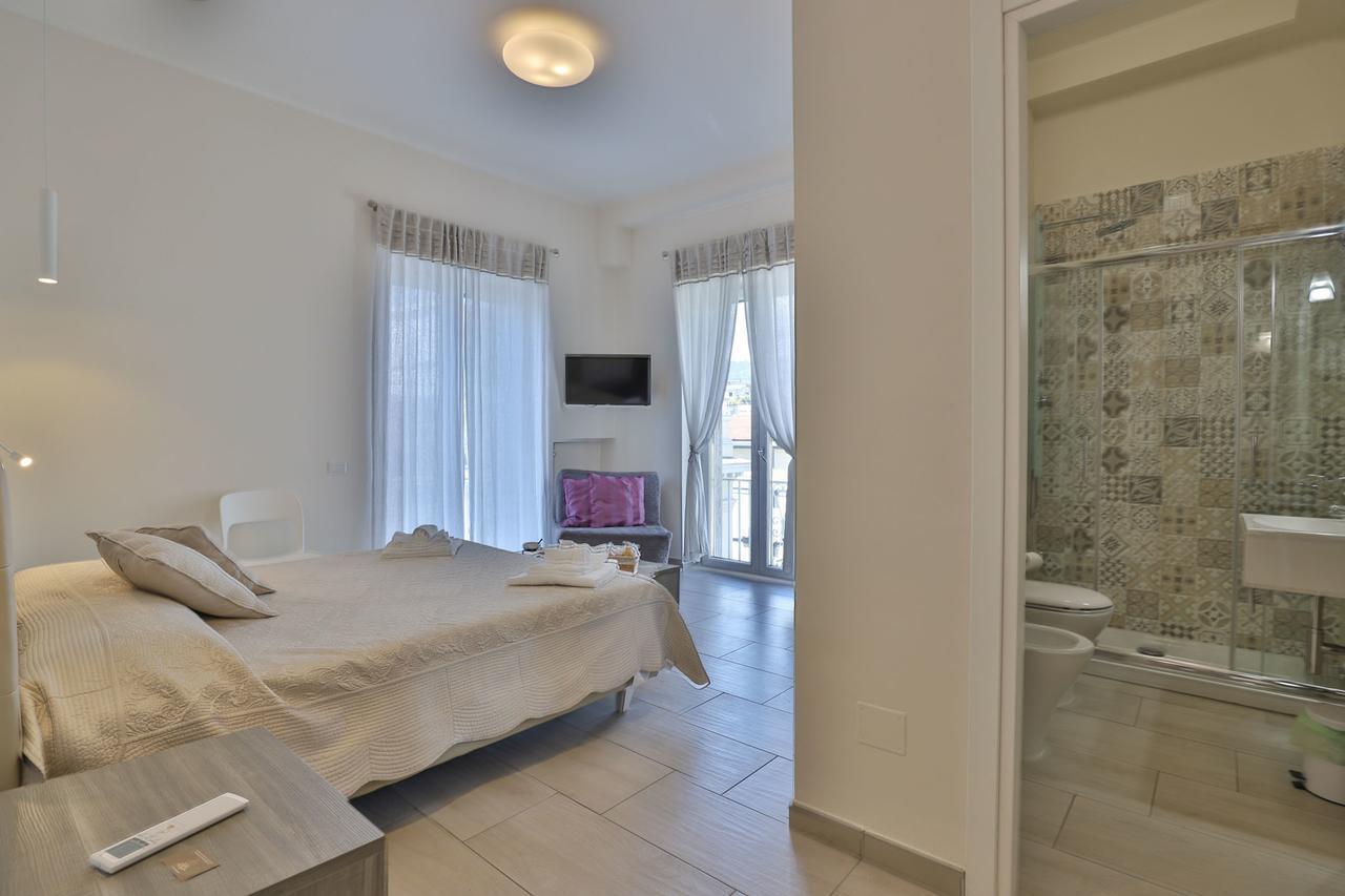 مبيت وإفطار ساليرنو Residenza Eleonora المظهر الخارجي الصورة